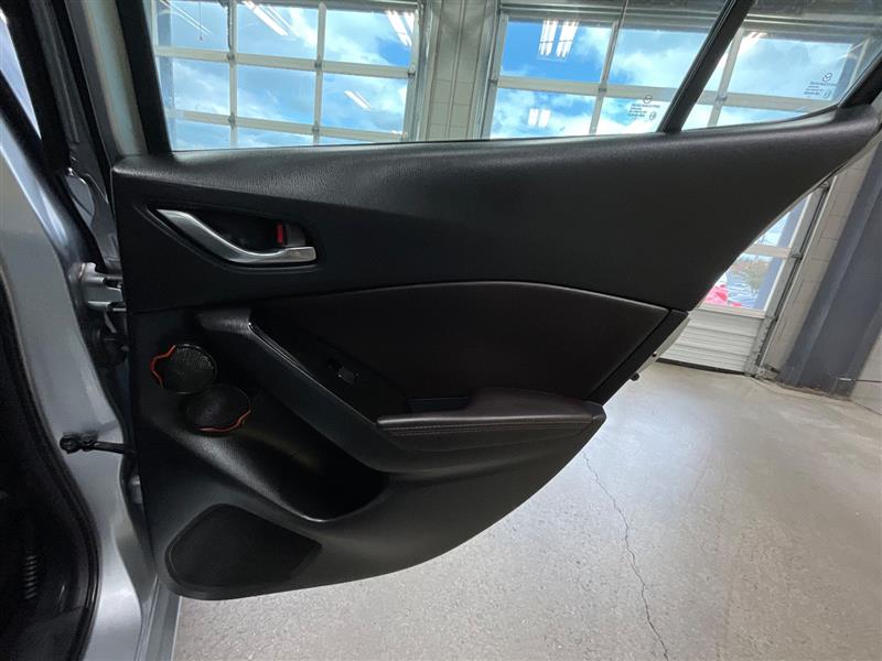 2018 MAZDA MAZDA3 4-DOOR Touring