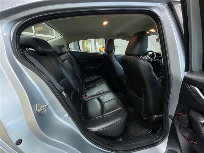 2018 MAZDA MAZDA3 4-DOOR Touring
