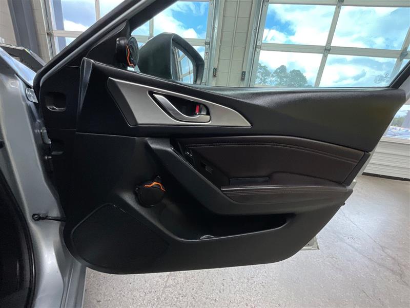 2018 MAZDA MAZDA3 4-DOOR Touring