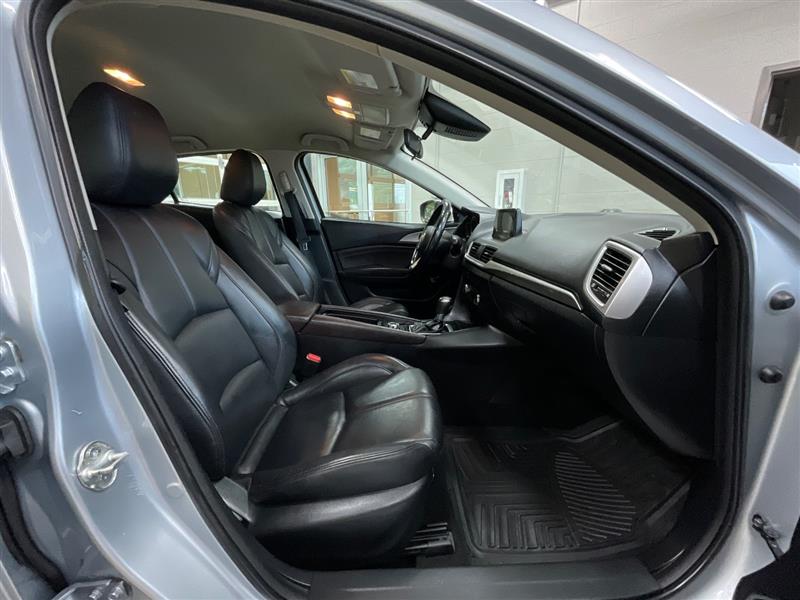2018 MAZDA MAZDA3 4-DOOR Touring