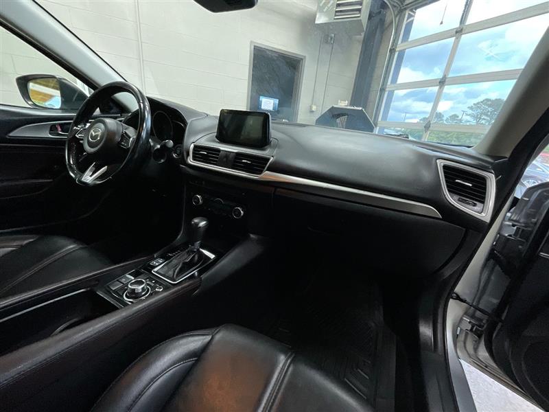 2018 MAZDA MAZDA3 4-DOOR Touring