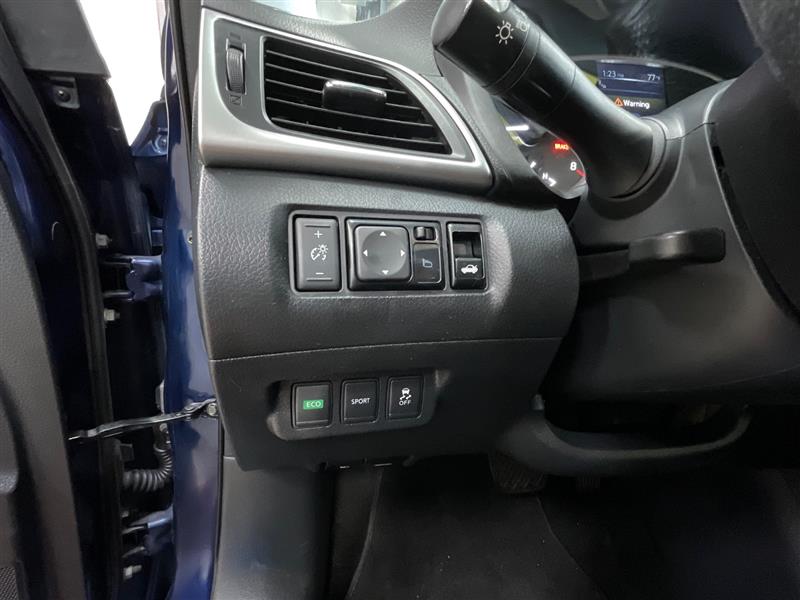 2016 NISSAN SENTRA SR