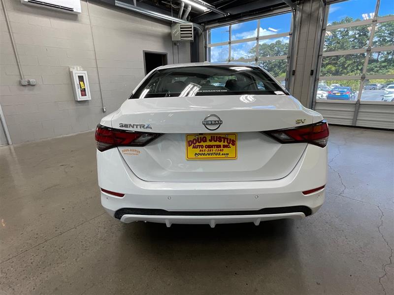 2024 NISSAN SENTRA SV