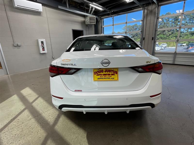 2024 NISSAN SENTRA SV