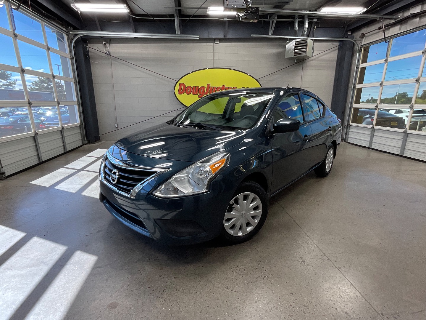 2017 Nissan Versa Sedan