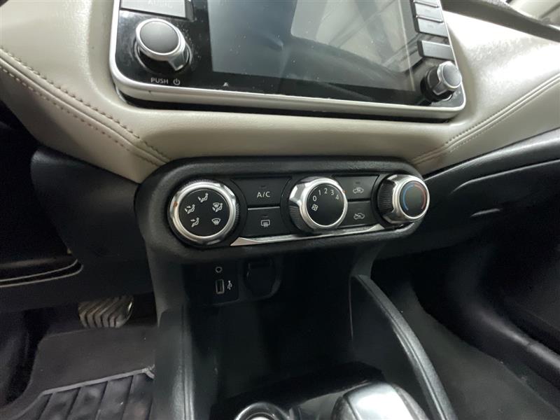 2020 NISSAN VERSA SV