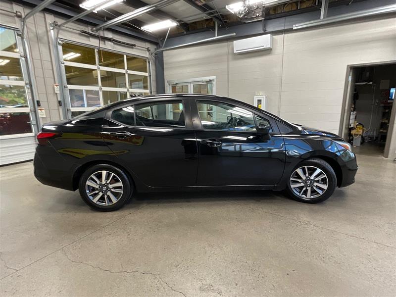 2020 NISSAN VERSA SV