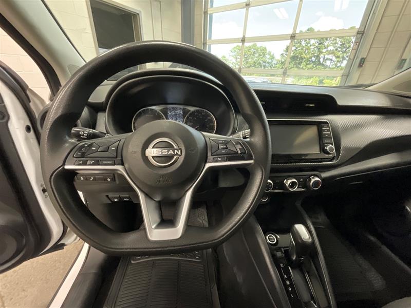 2022 NISSAN KICKS S