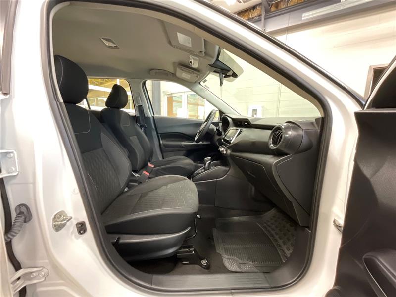 2022 NISSAN KICKS S