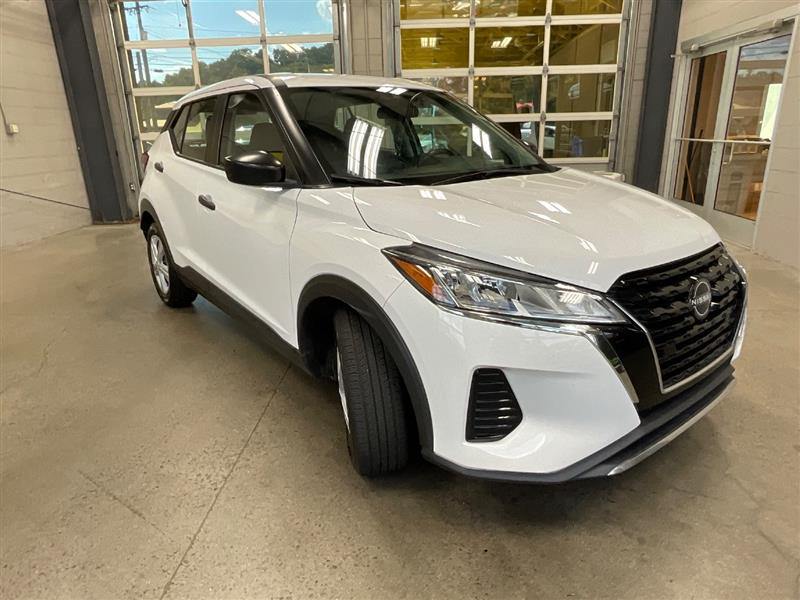 2022 NISSAN KICKS S