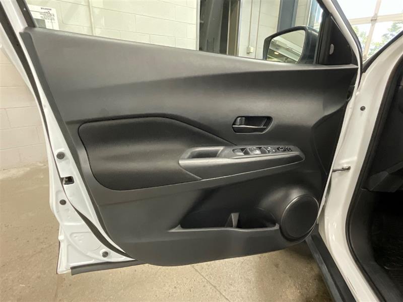 2022 NISSAN KICKS S