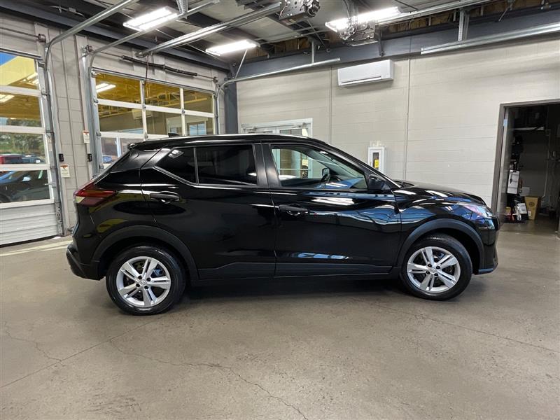 2021 NISSAN KICKS S