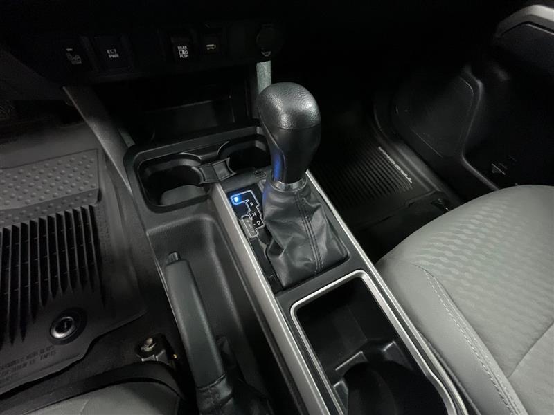 2022 TOYOTA TACOMA SR5