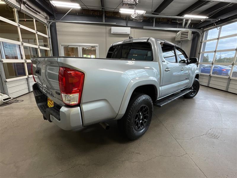 2022 TOYOTA TACOMA SR5