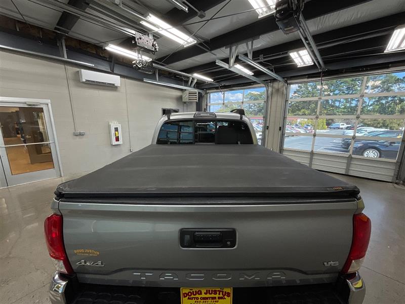 2017 TOYOTA TACOMA SR5