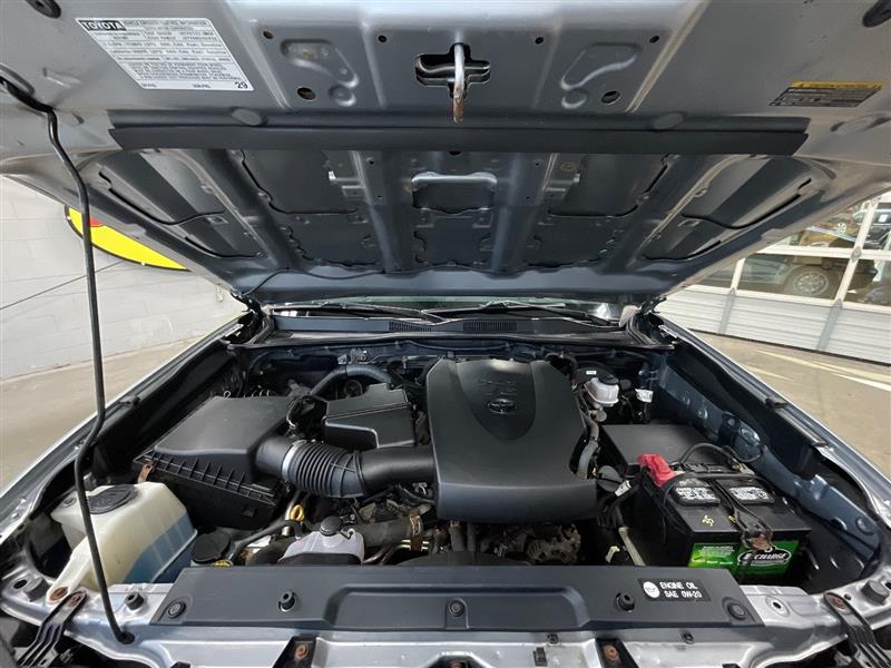 2017 TOYOTA TACOMA SR5