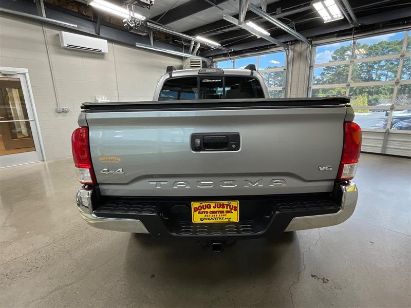2017 TOYOTA TACOMA SR5