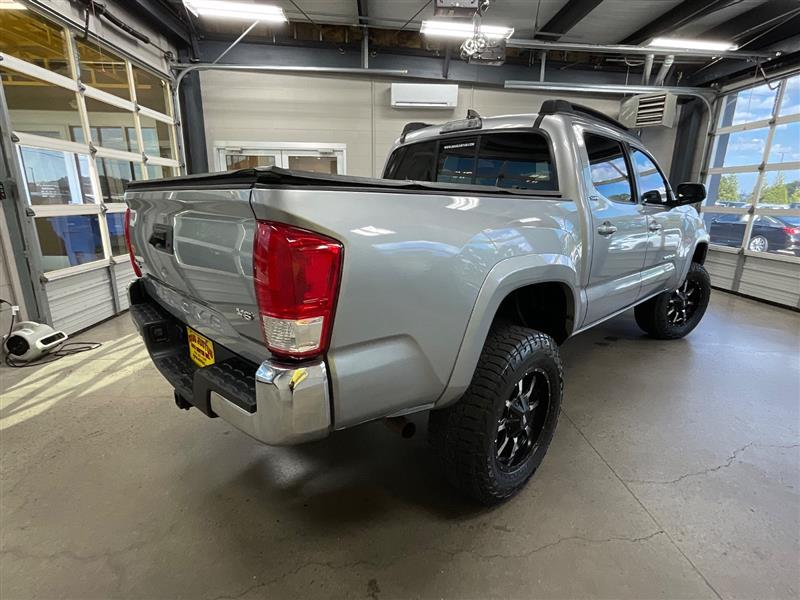 2017 TOYOTA TACOMA SR5