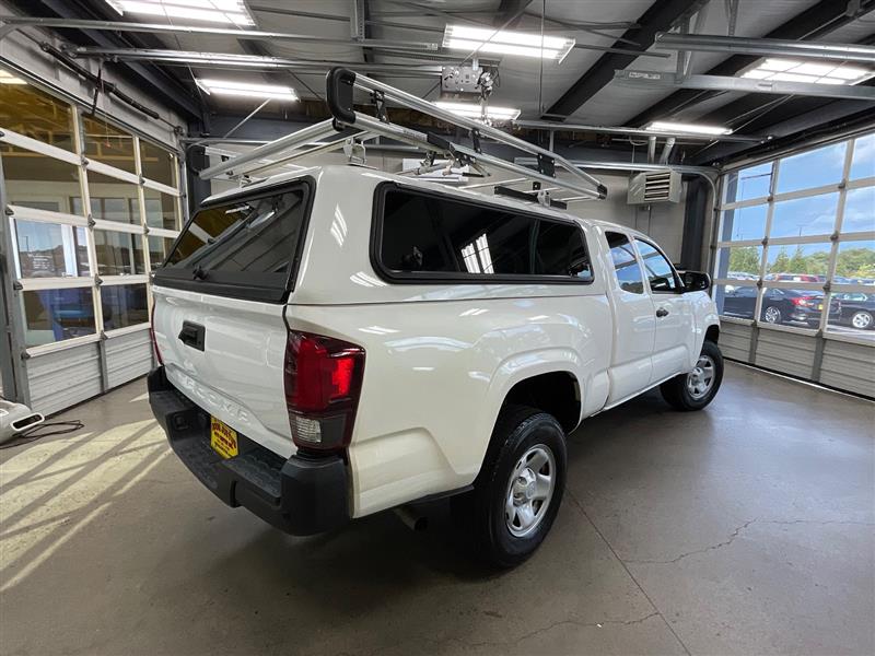 2022 TOYOTA TACOMA SR
