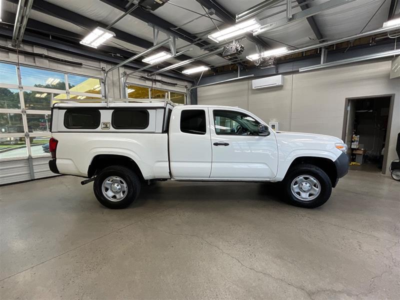2020 TOYOTA TACOMA SR