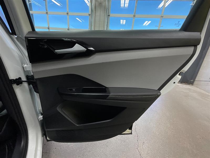 2024 VOLKSWAGEN TAOS S