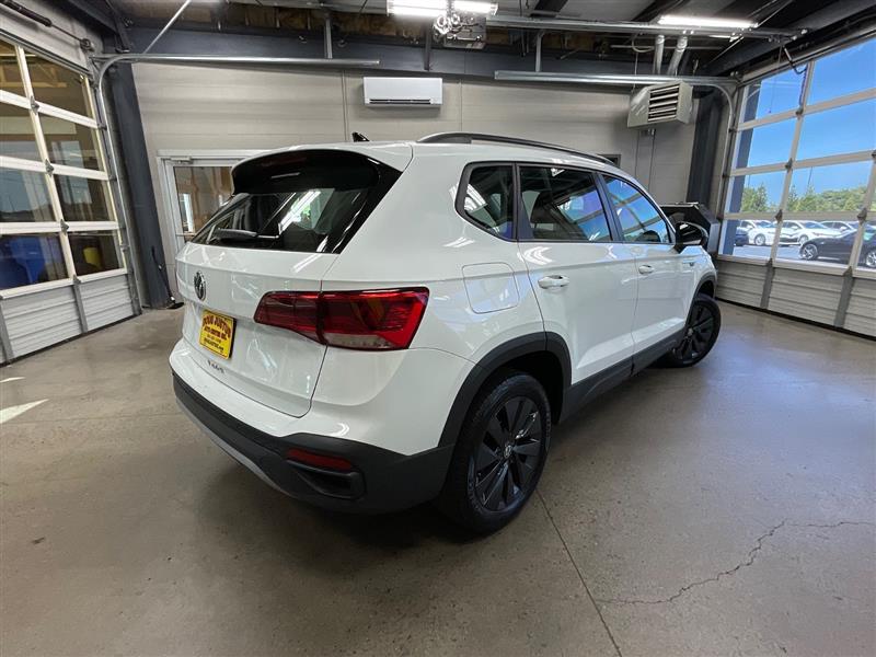 2024 VOLKSWAGEN TAOS S