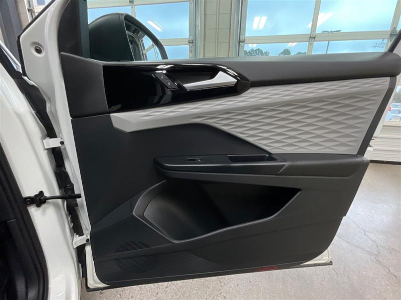 2023 VOLKSWAGEN TAOS S