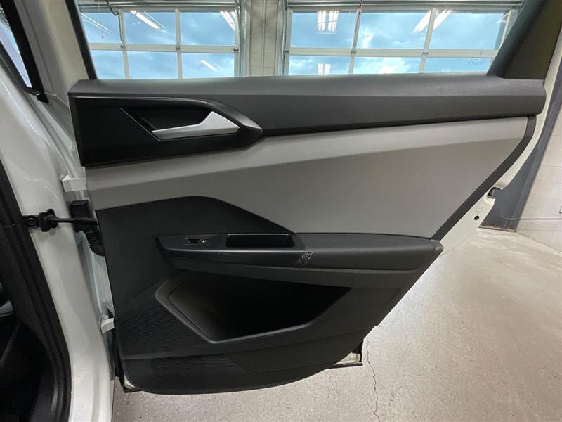 2023 VOLKSWAGEN TAOS S