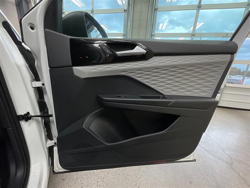 2023 VOLKSWAGEN TAOS S