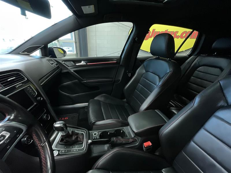 2017 VOLKSWAGEN GOLF GTI SE