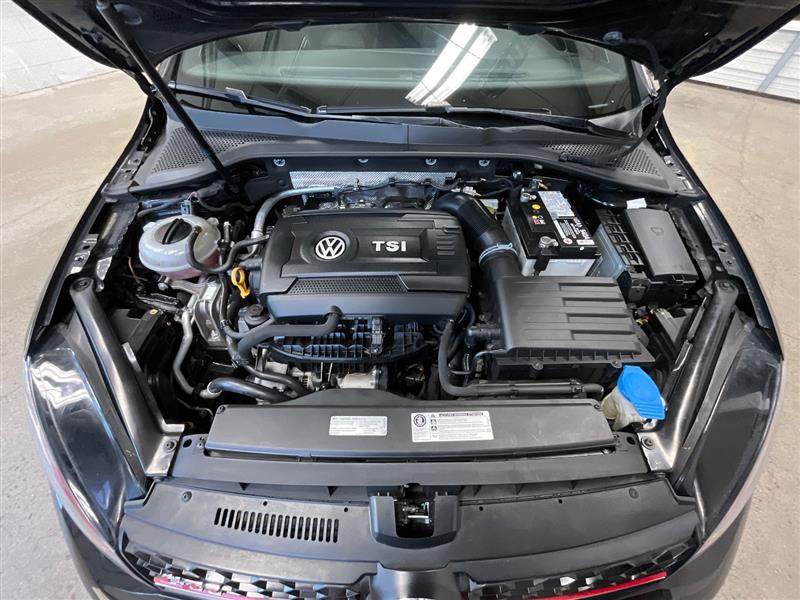 2017 VOLKSWAGEN GOLF GTI SE