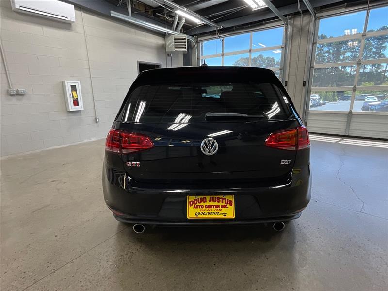 2017 VOLKSWAGEN GOLF GTI SE