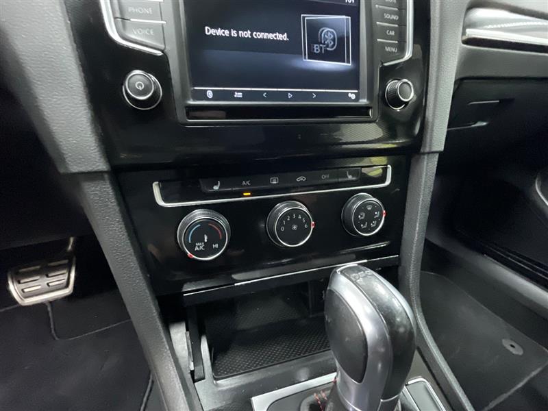2017 VOLKSWAGEN GOLF GTI S
