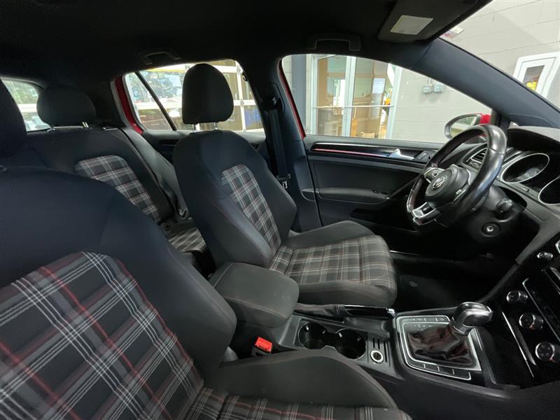 2017 VOLKSWAGEN GOLF GTI S