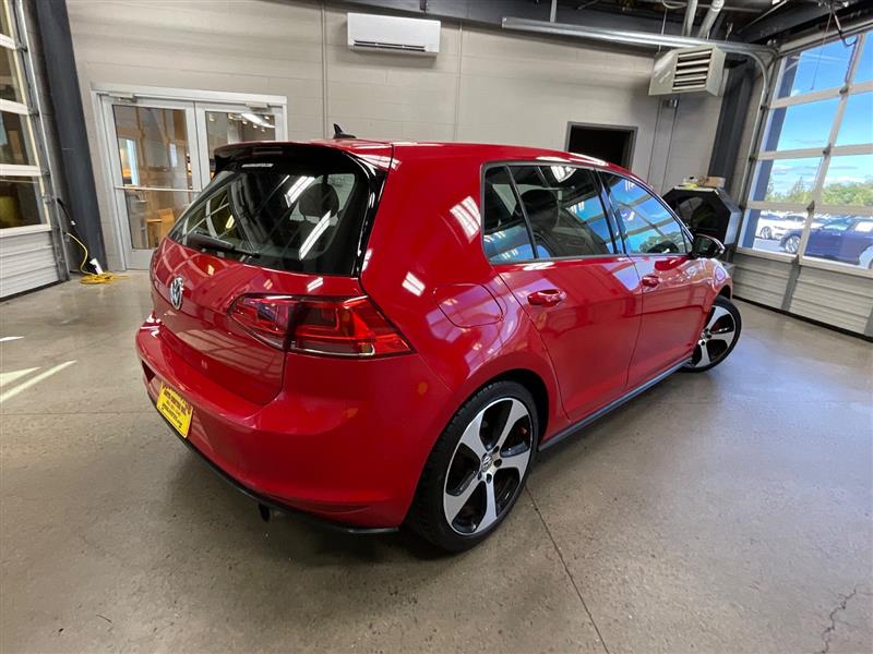 2017 VOLKSWAGEN GOLF GTI S