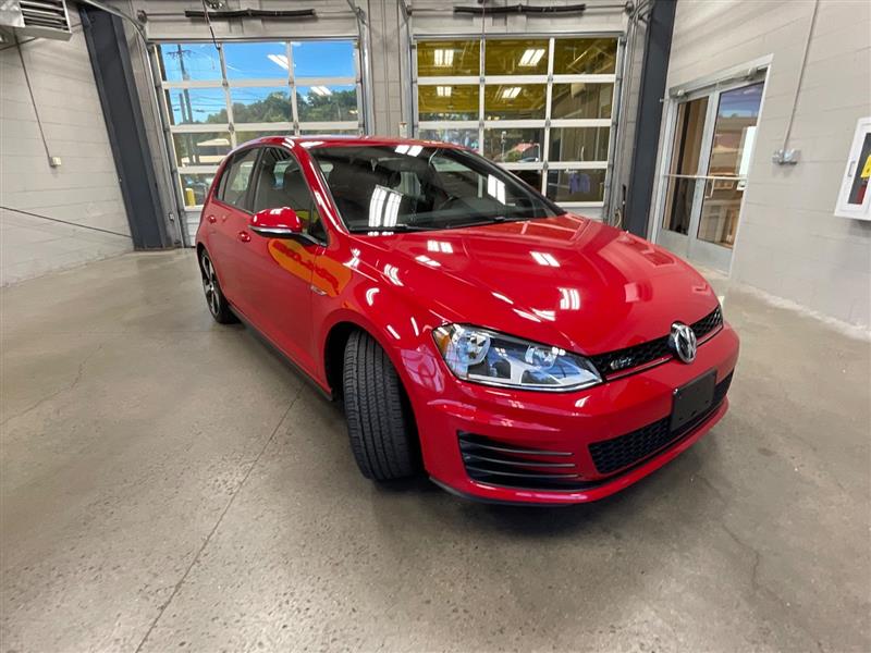 2017 VOLKSWAGEN GOLF GTI S