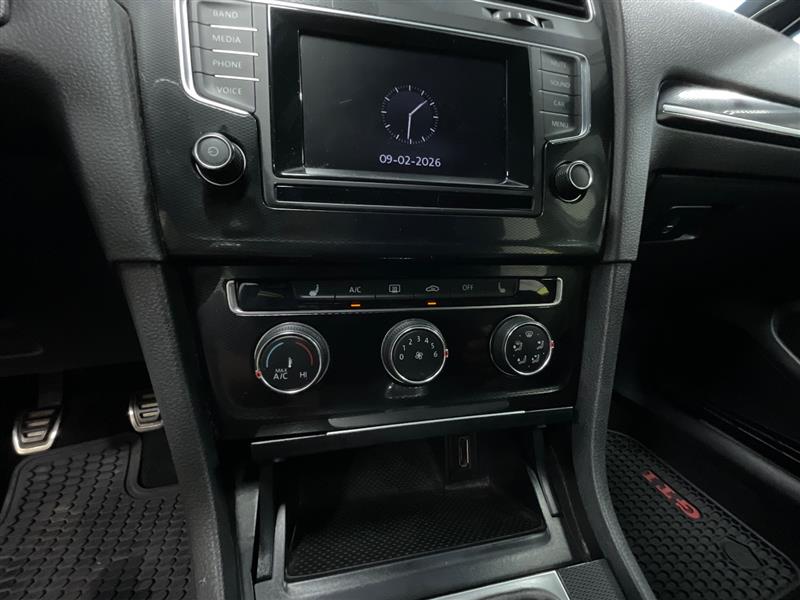 2015 VOLKSWAGEN GOLF GTI SE