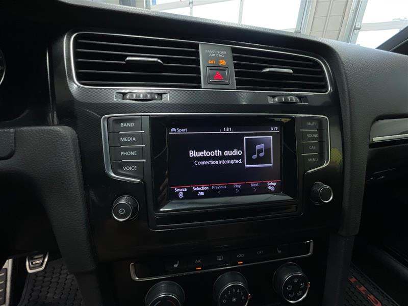 2015 VOLKSWAGEN GOLF GTI SE