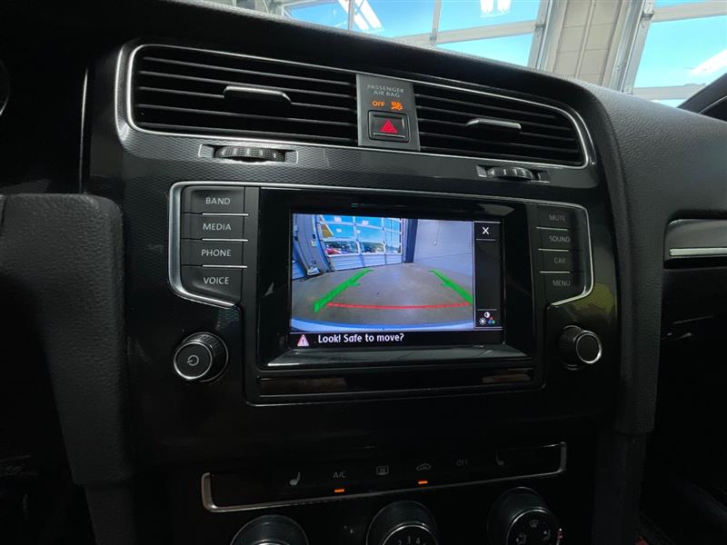 2015 VOLKSWAGEN GOLF GTI SE