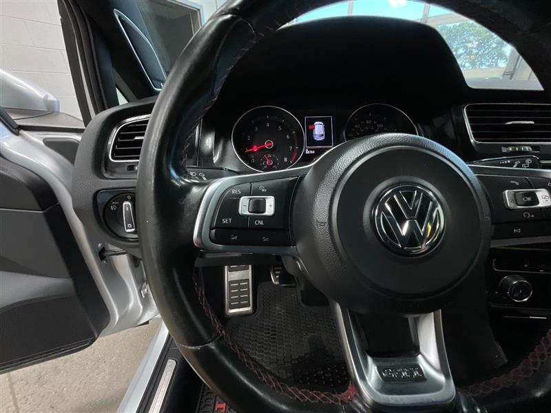 2015 VOLKSWAGEN GOLF GTI SE