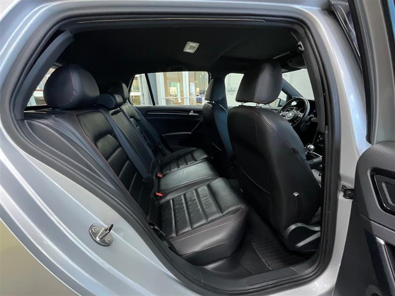 2015 VOLKSWAGEN GOLF GTI SE
