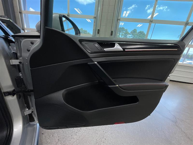2015 VOLKSWAGEN GOLF GTI SE