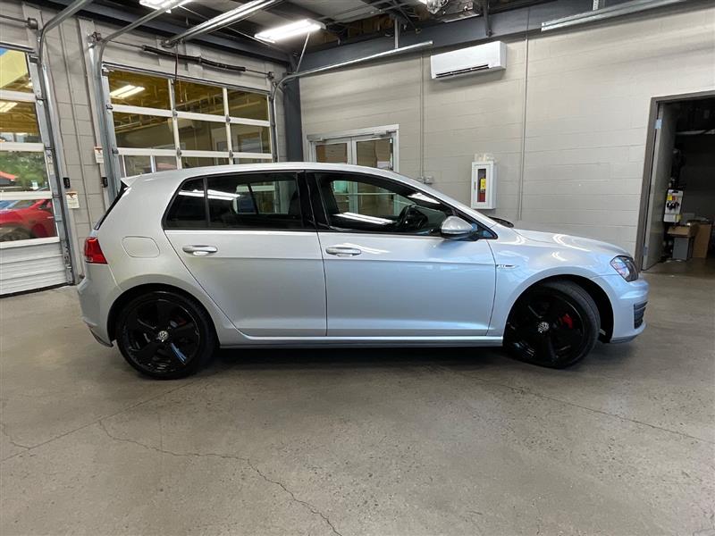 2015 VOLKSWAGEN GOLF GTI SE