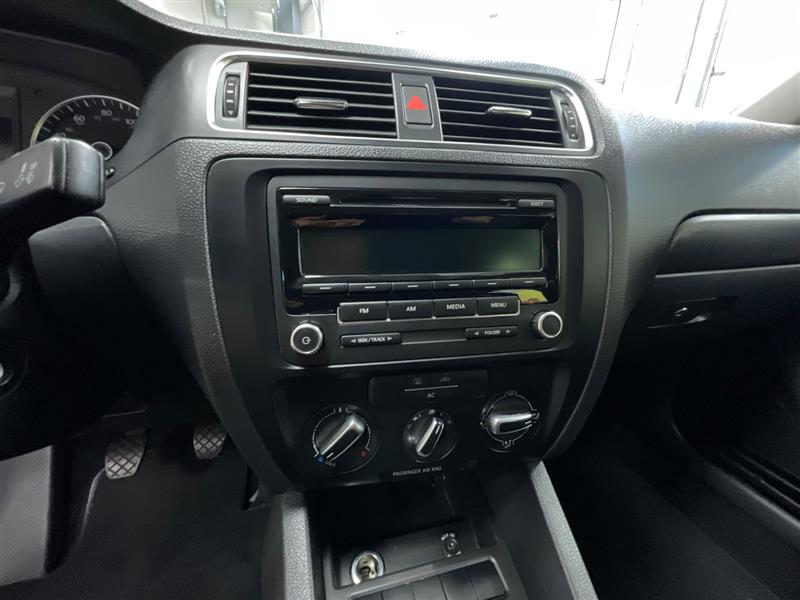 2012 VOLKSWAGEN JETTA SE