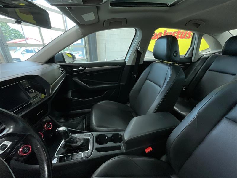 2019 VOLKSWAGEN JETTA SE