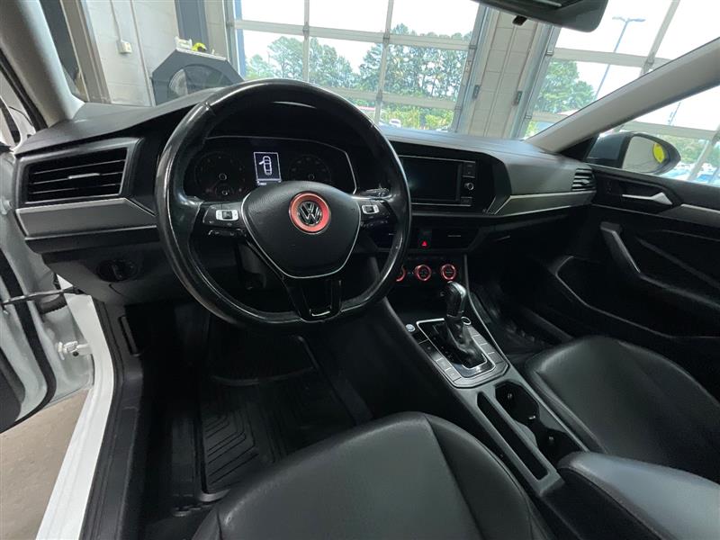 2019 VOLKSWAGEN JETTA SE