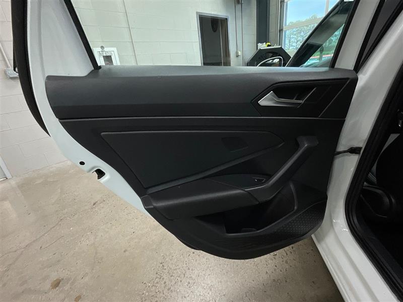 2019 VOLKSWAGEN JETTA SE
