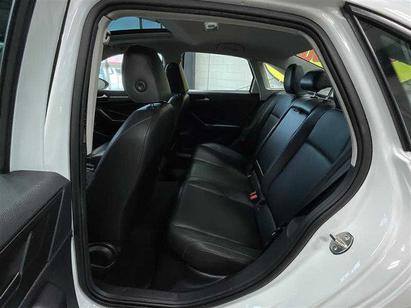 2019 VOLKSWAGEN JETTA SE