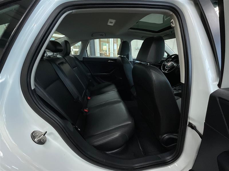 2019 VOLKSWAGEN JETTA SE