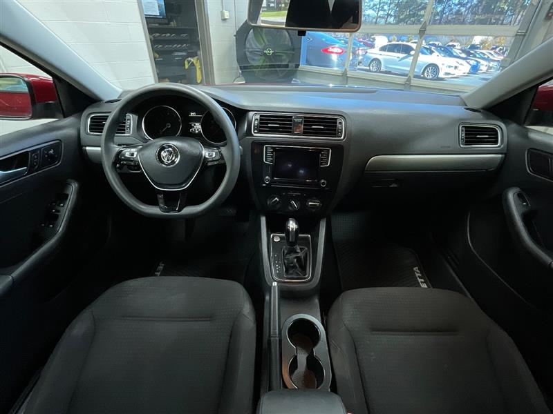 2016 VOLKSWAGEN JETTA 1.4T SE